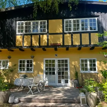 Gyvelhus - Vacation With Its Own Forest, Close To The Frederiksværk