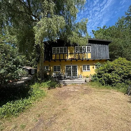 Gyvelhus - Vacation With Its Own Forest, Close To The 빌라 Frederiksværk